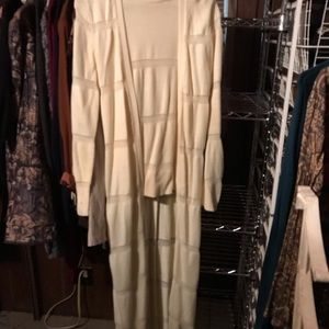 2 piece Light sweater pale yellow sweater set.